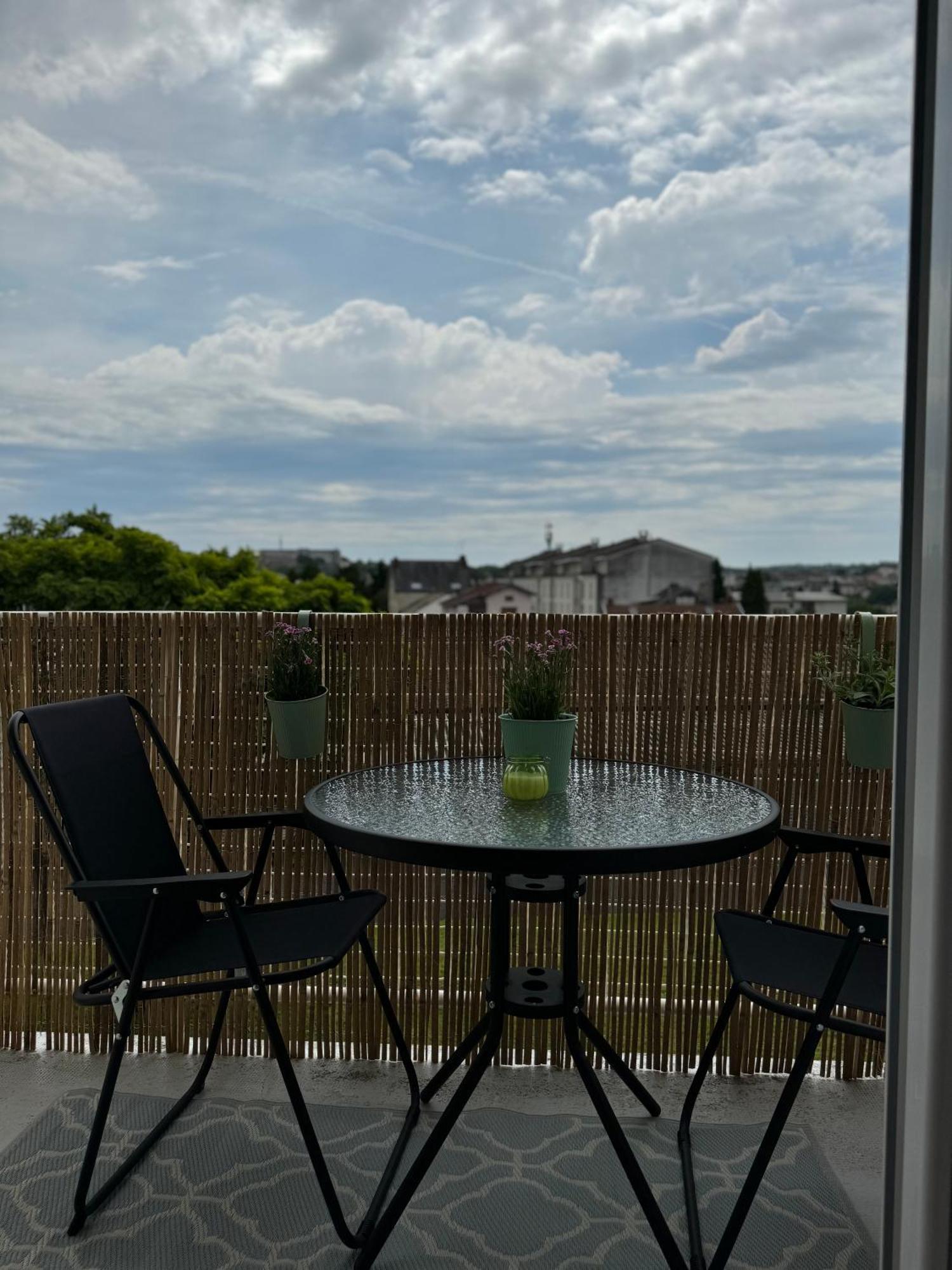Appartement Chaleureux Et Spacieux T3 Λιμόζ Εξωτερικό φωτογραφία